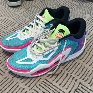 Nike JT Basketball Sneakers